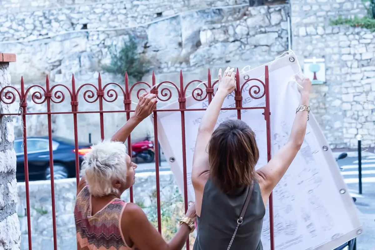 silva villefrancheon022Silva Usta sent off June Exposition Suprématie / Exclusion de Silva Usta juin 2022